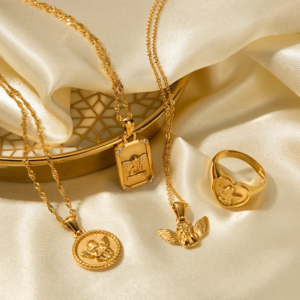 Angel charm necklace in 316L stainless steel