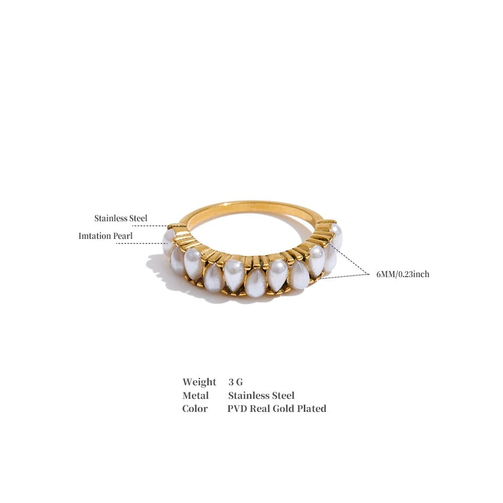 Pearl geometric ring in 18K gold-plated stainless steel with pearl.