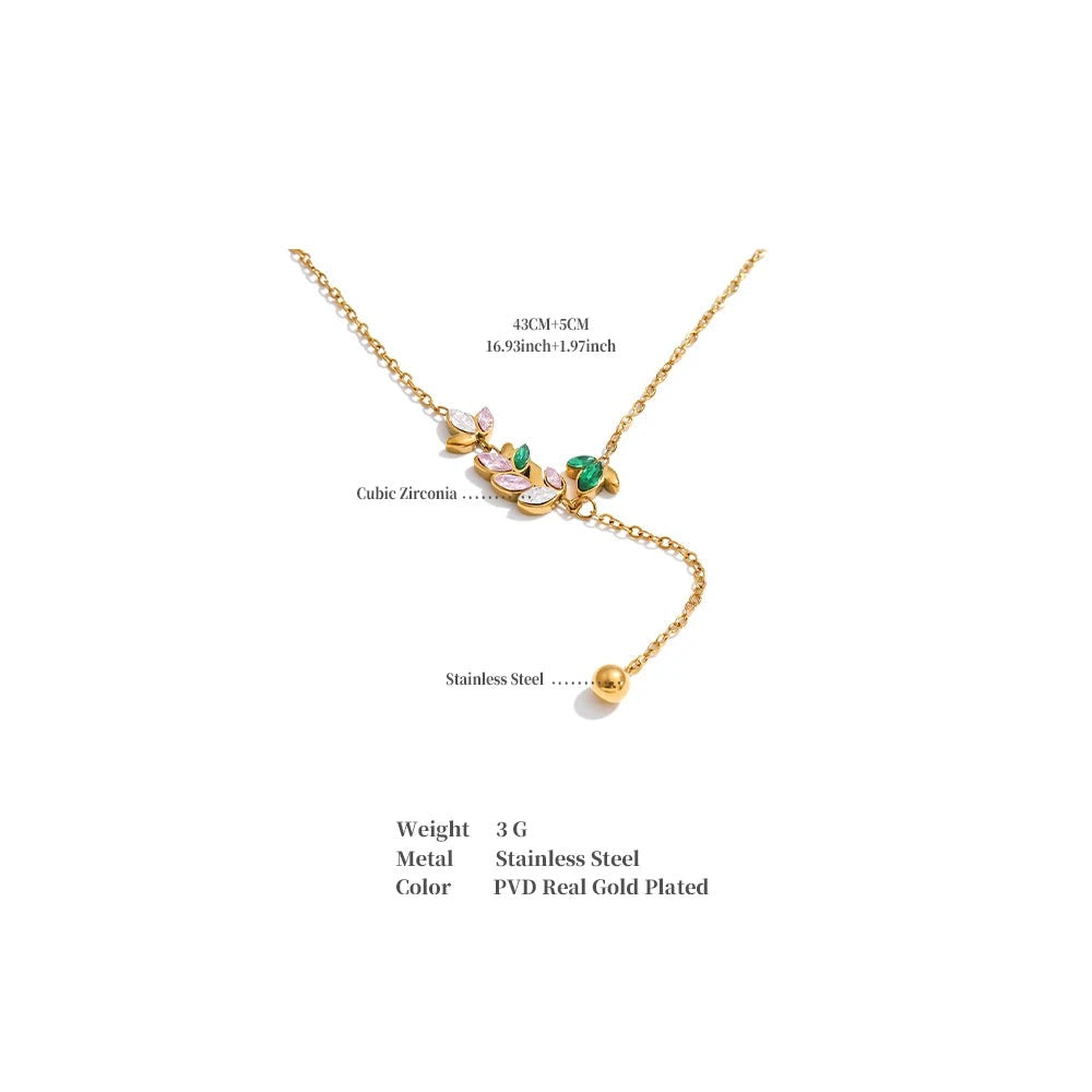 Cubic zirconia necklace in gold-plated stainless steel with cubic zirconia.