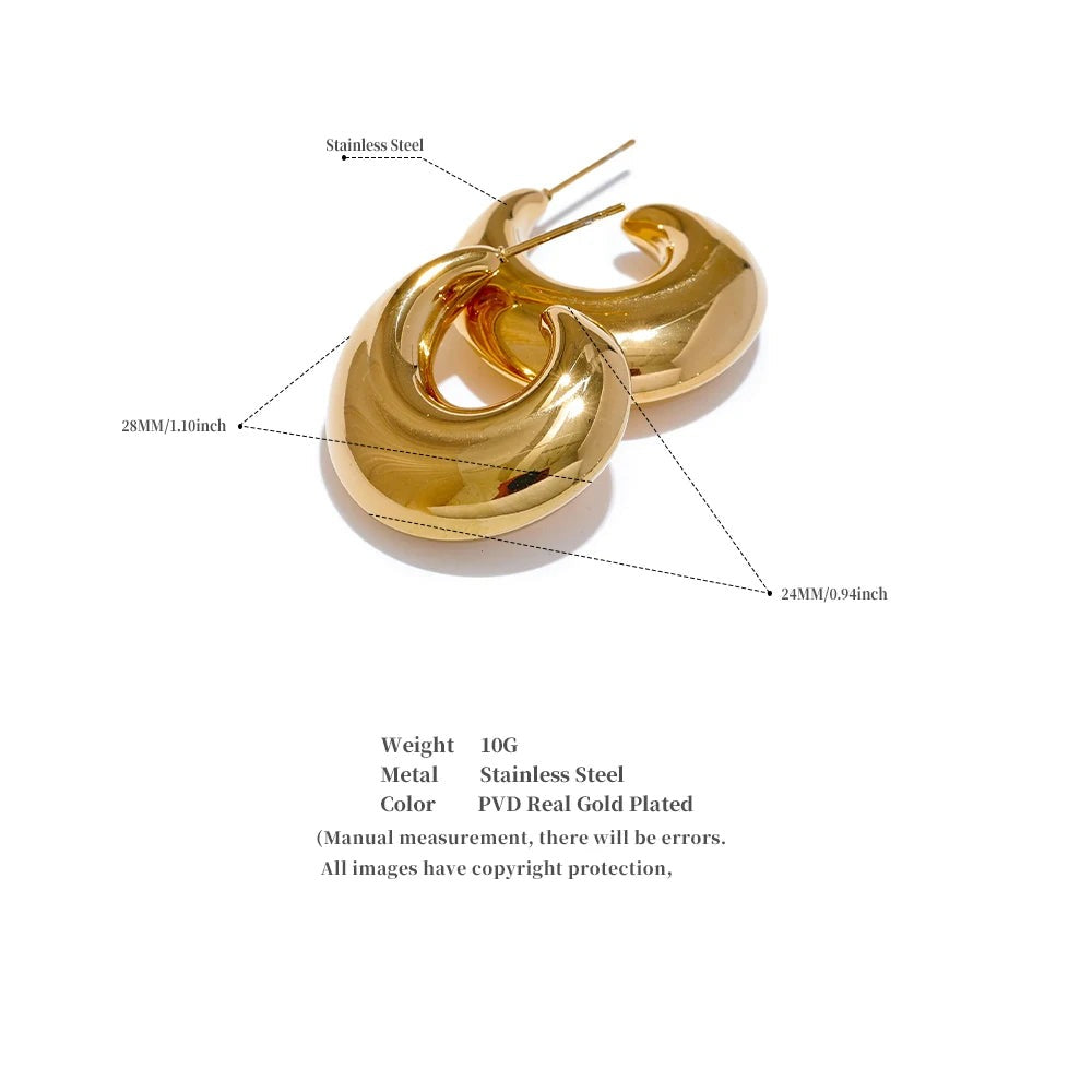 Geometric earrings in gold-plated stainless steel.