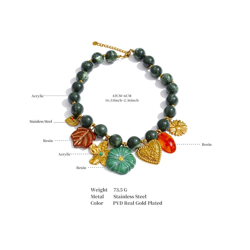 Green resin acrylic necklace in gold-plated stainless steel with resin and acrylic.