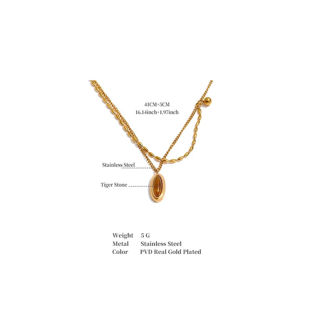 Natural stone geometric chain necklace in gold-plated stainless steel with natural stone.