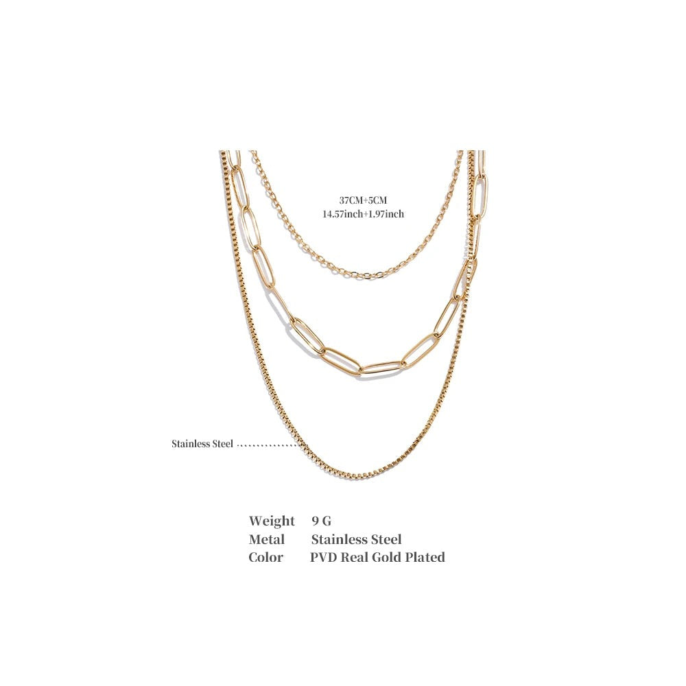 Geometric chain necklace in gold-plated stainless steel.