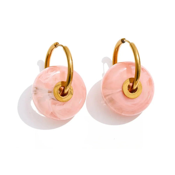 Gold-plated stainless steel earrings with pink resin and acrylic.