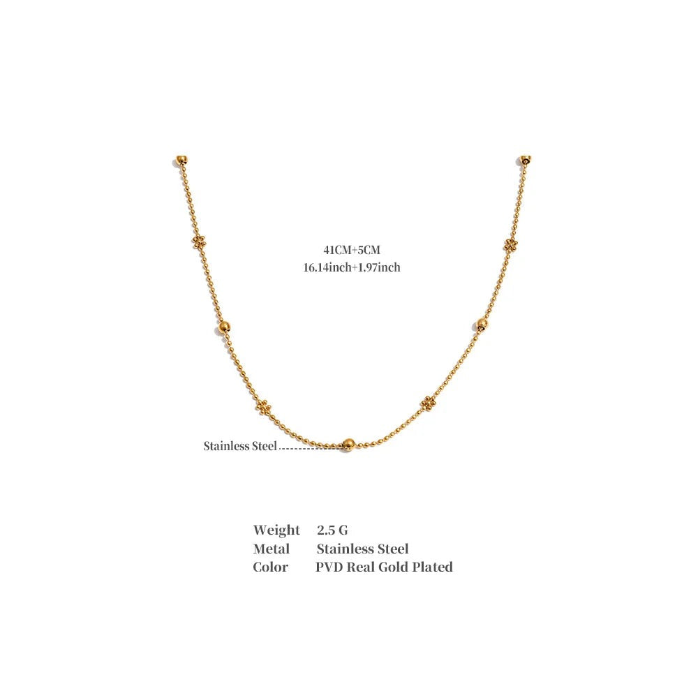Geometric chain necklace in gold-plated stainless steel.