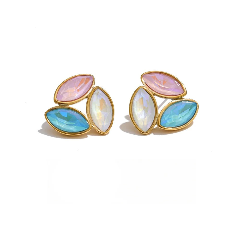 Gold-plated stainless steel earrings with crystal.
