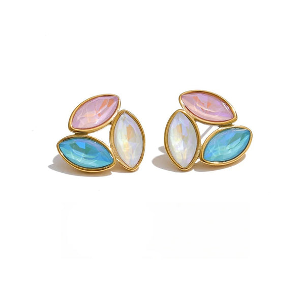 Gold-plated stainless steel earrings with crystal.