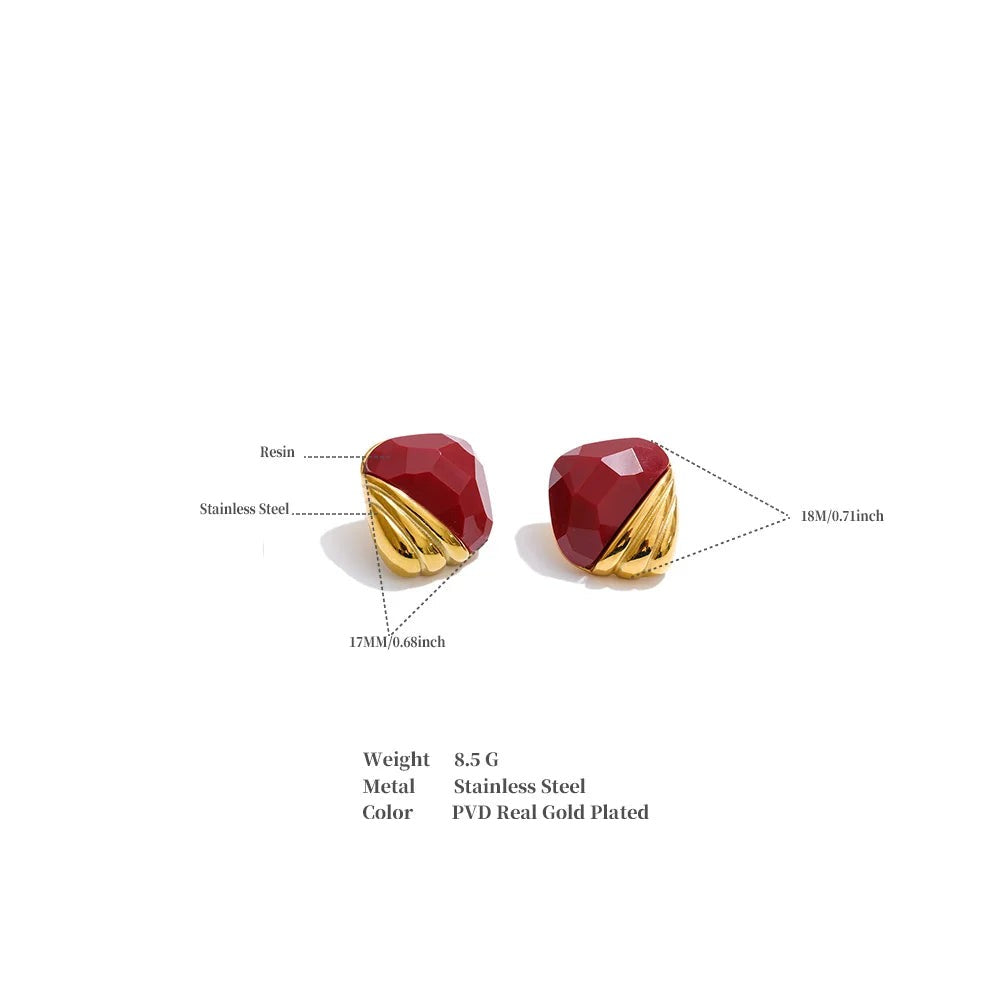 Resin acrylic geometric earrings in gold-plated stainless steel with resin and acrylic.