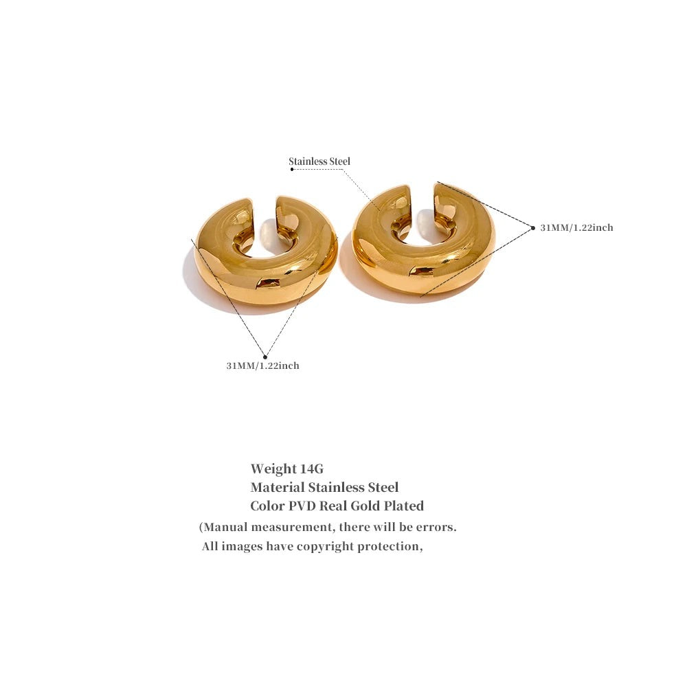 Geometric earrings in gold-plated stainless steel.
