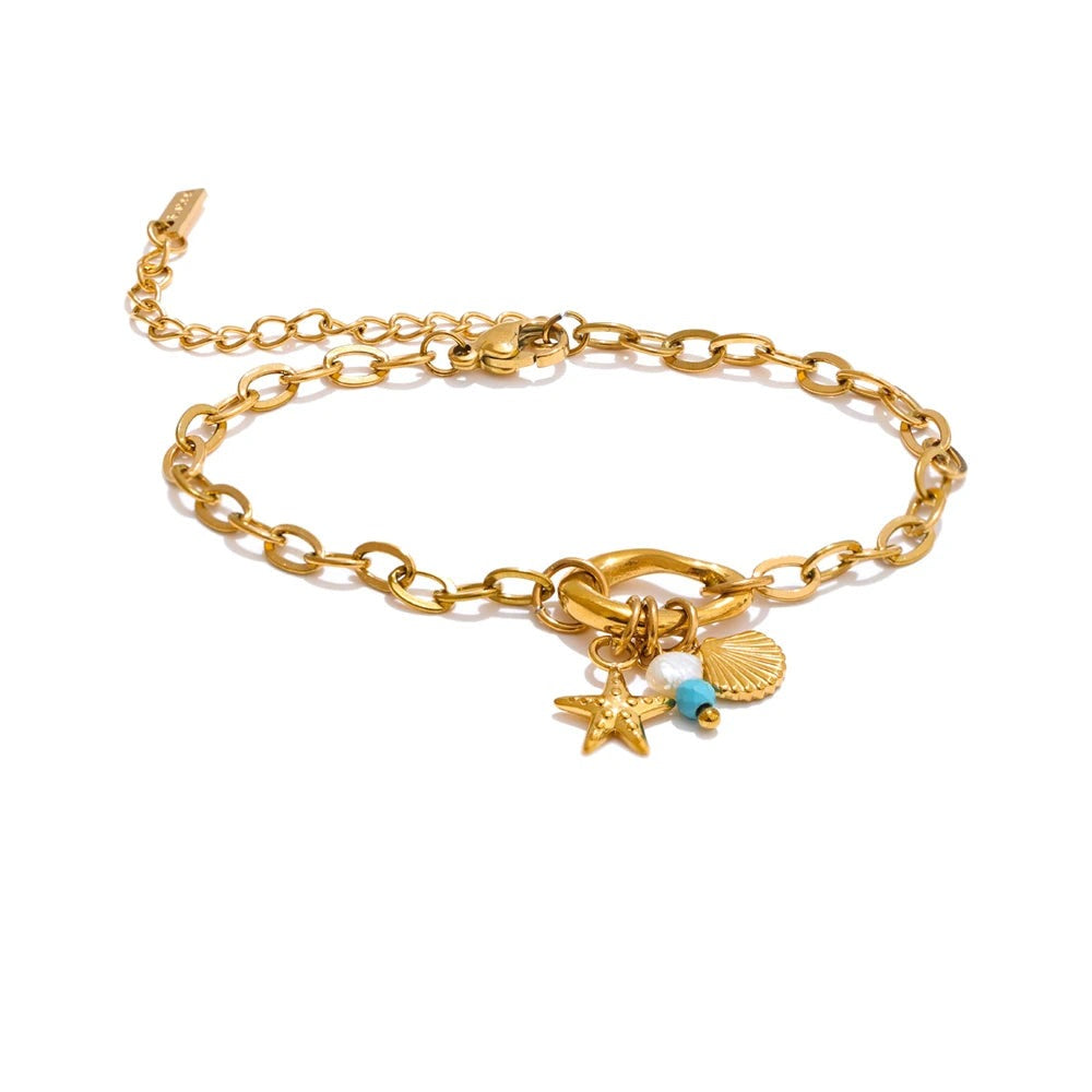 Freshwater Pearl Geometric Chain Bracelet — Gold-Plated Stainless Steel with Freshwater Pearl · PS1874