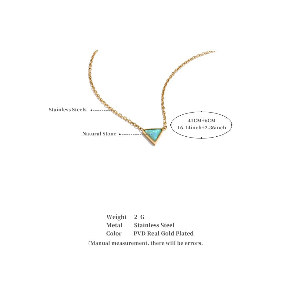 Natural stone geometric necklace in gold-plated stainless steel with natural stone.