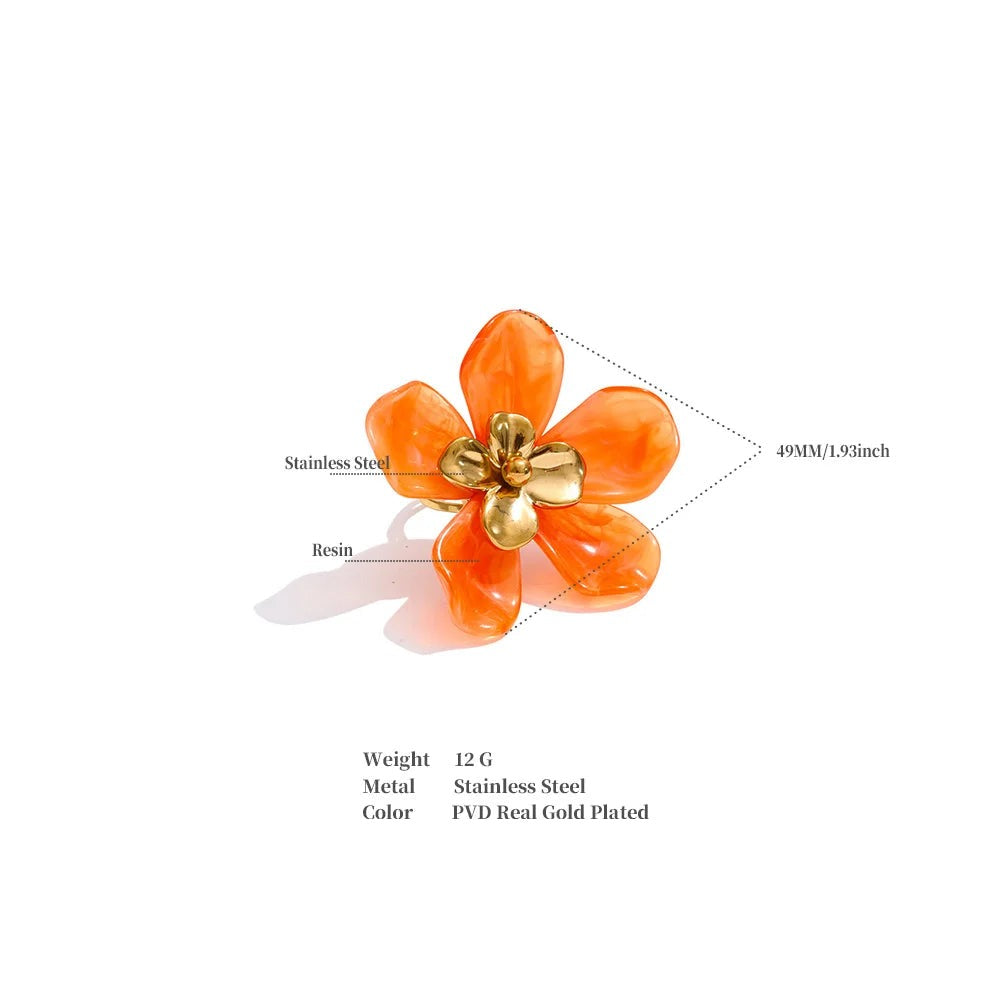 Resin flower ring in 18K gold-plated stainless steel with resin.
