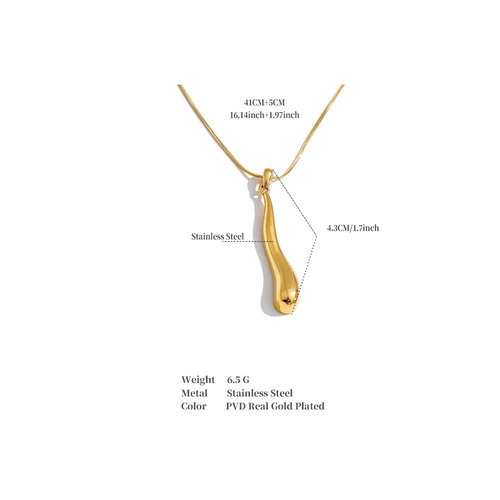 Geometric necklace in gold-plated stainless steel.