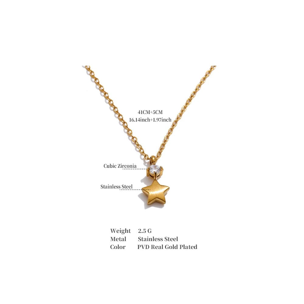 Cubic zirconia star necklace in gold-plated stainless steel with cubic zirconia.