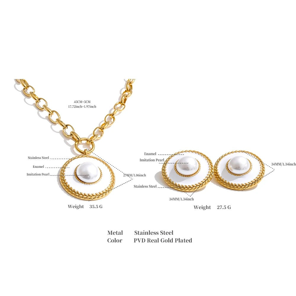 Pearl coin geometric earrings in gold-plated stainless steel with pearl.