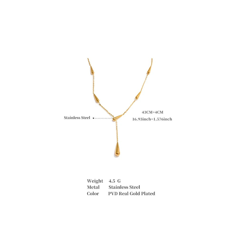 Geometric necklace in gold-plated stainless steel.