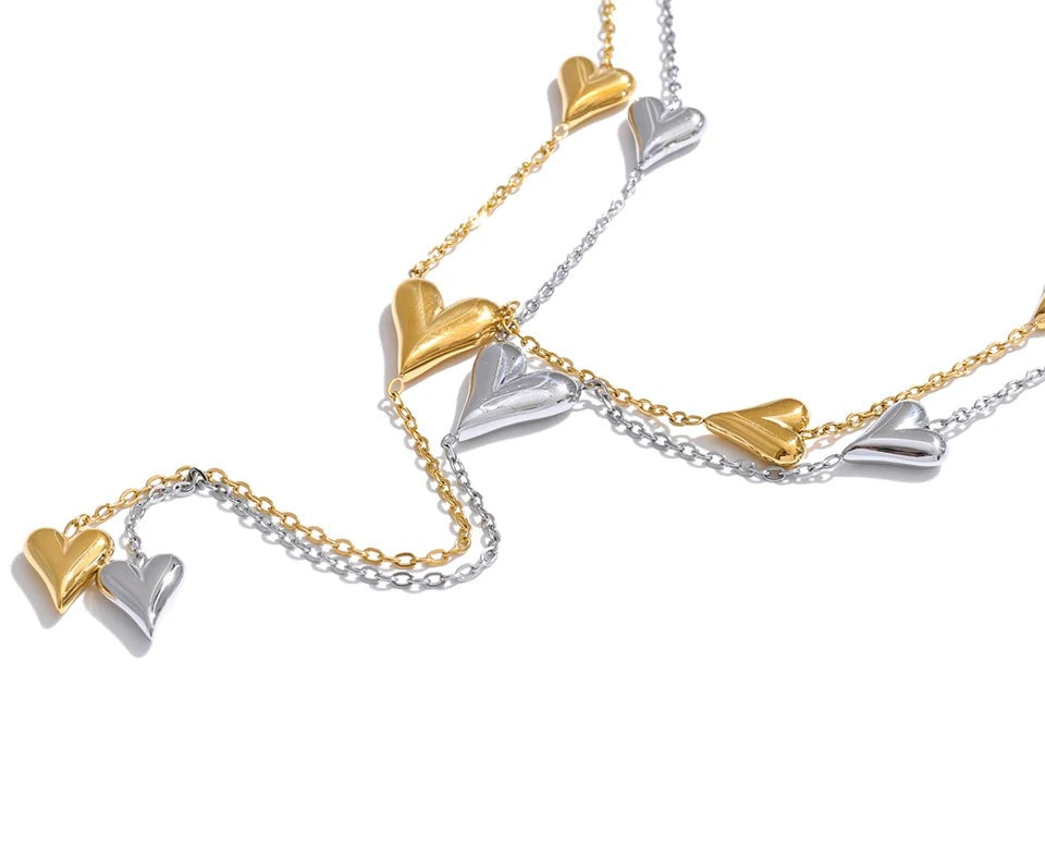 Heart chain necklace in gold-plated stainless steel.