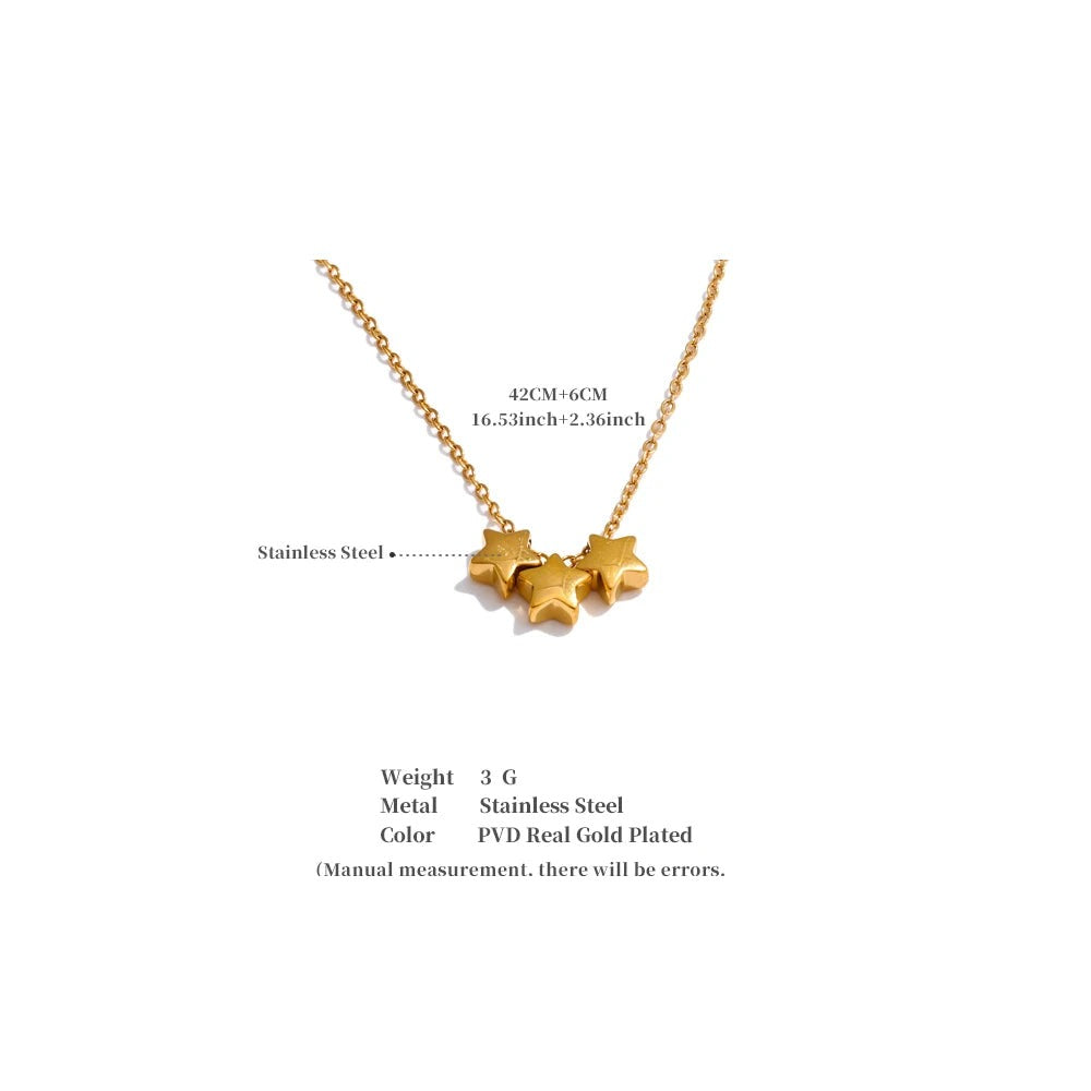 Star necklace in gold-plated stainless steel.