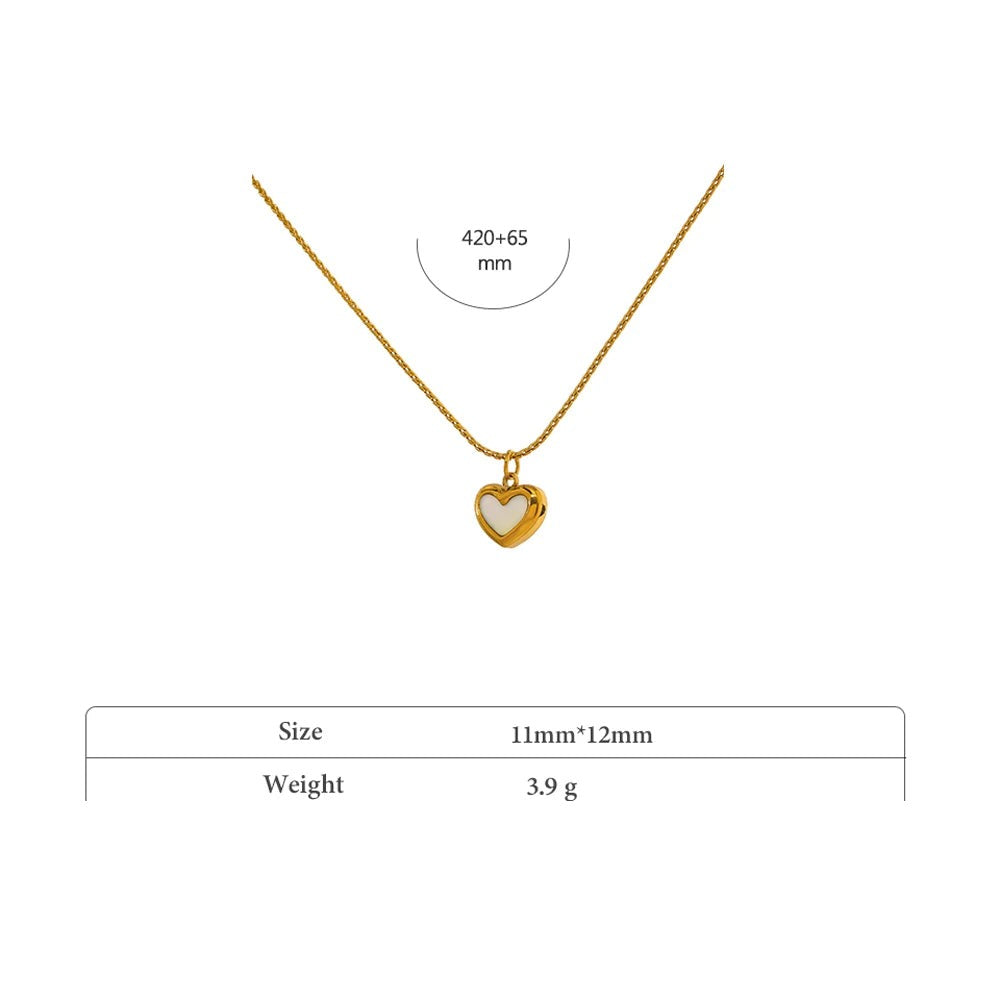 Shell heart geometric necklace in 18K gold-plated stainless steel with shell.