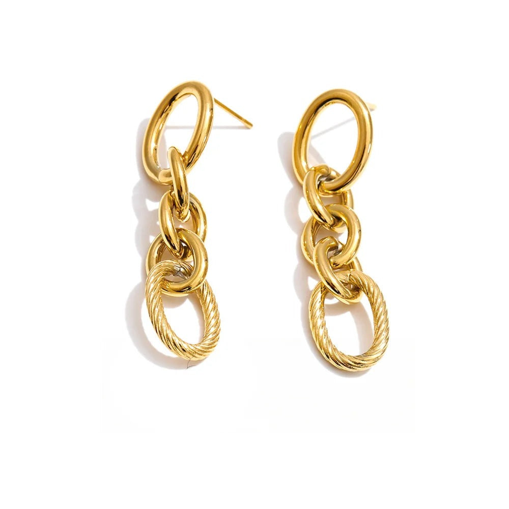 Gold-plated stainless steel earrings featuring a chain link design.