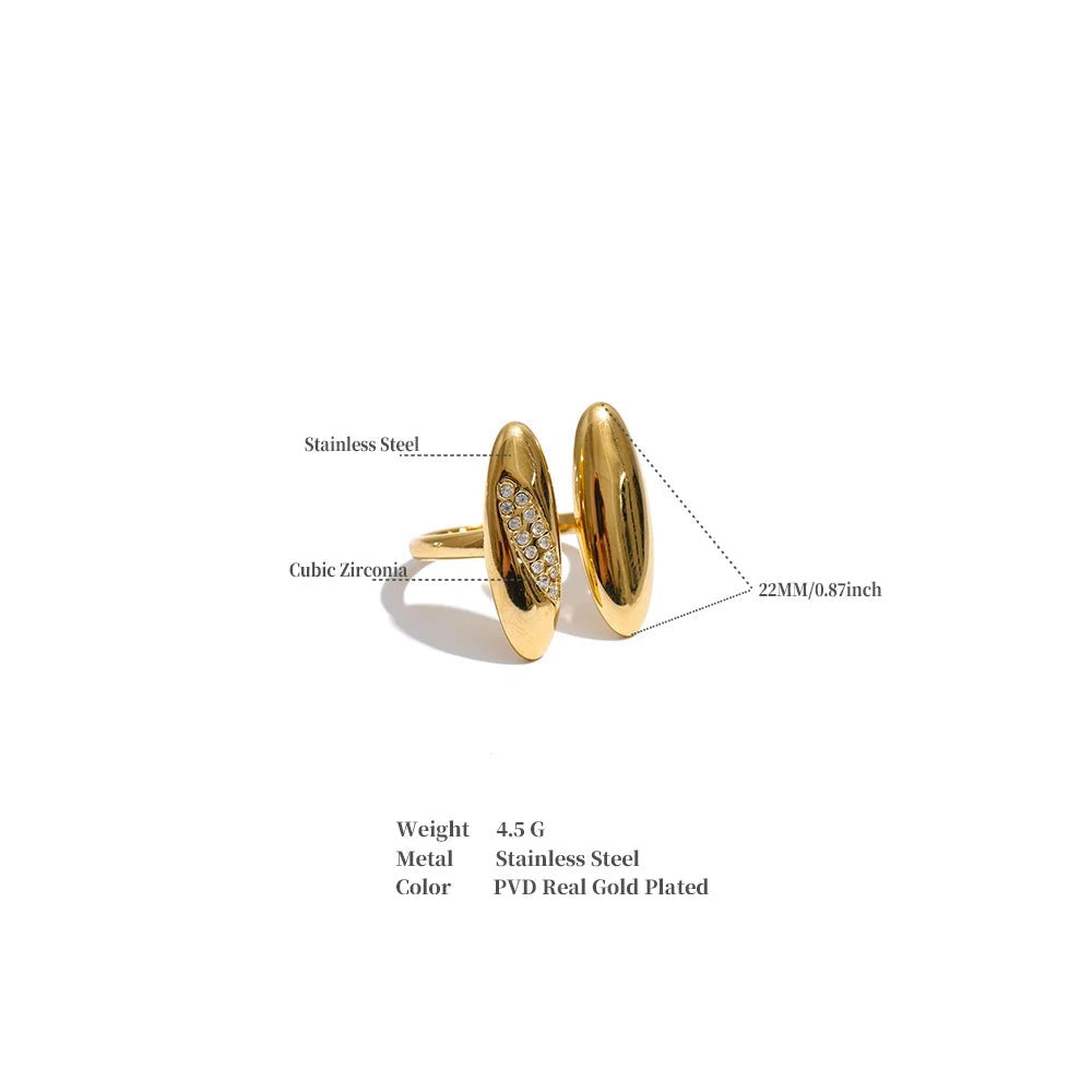 Cubic zirconia geometric ring in 18K gold-plated stainless steel with cubic zirconia.