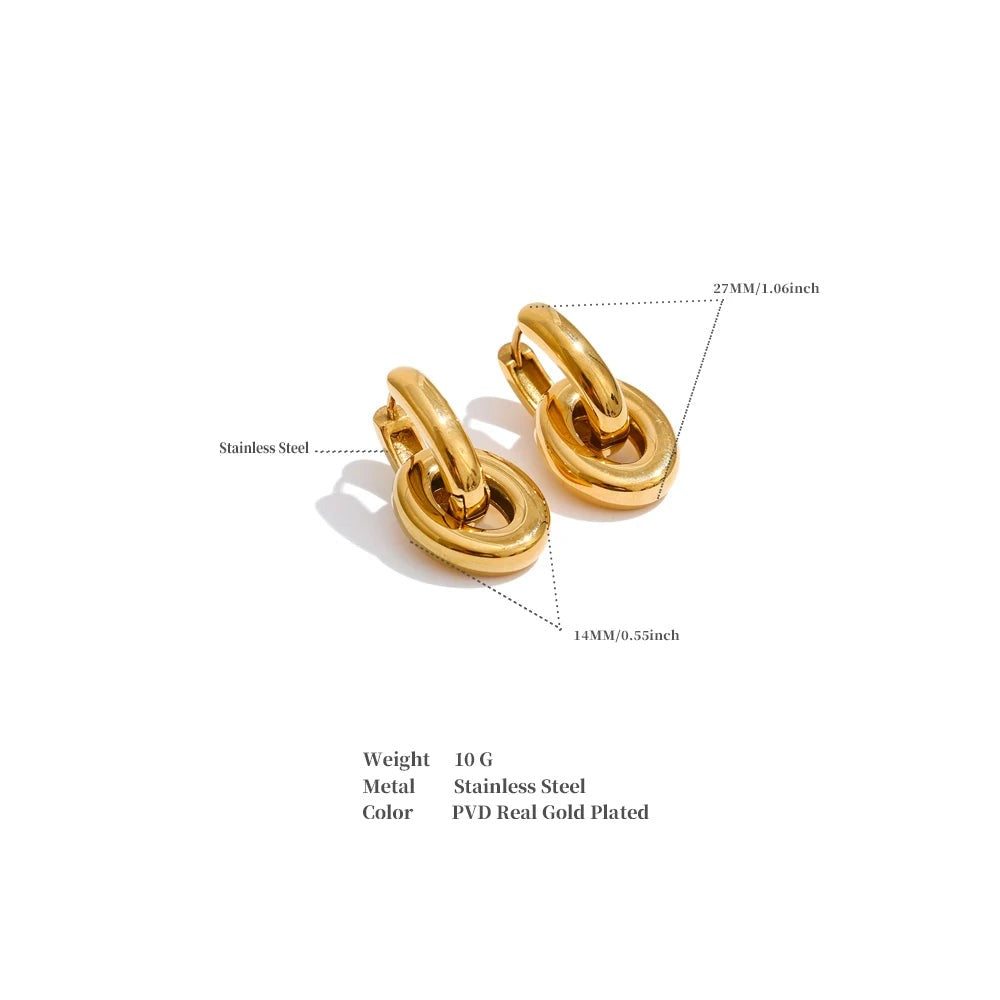 Geometric earrings in gold-plated stainless steel.
