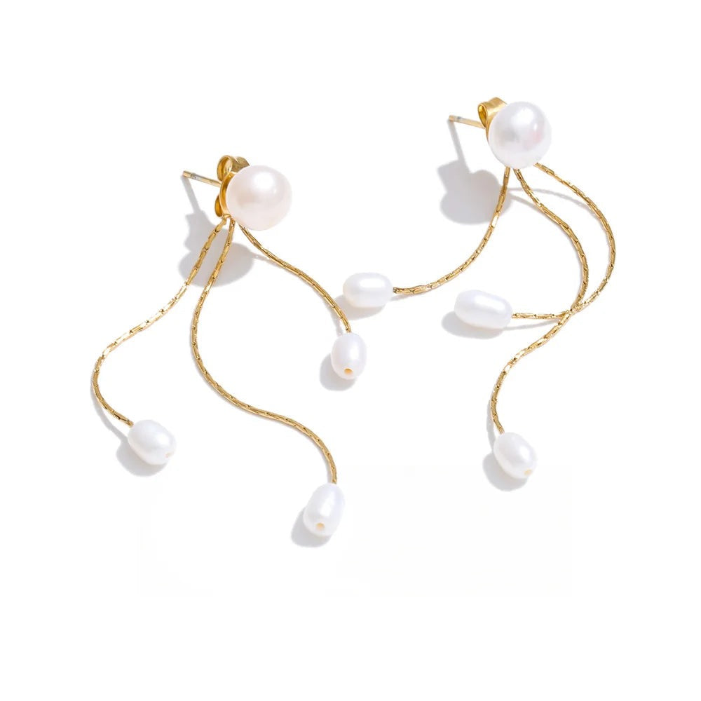 Gold-plated stainless steel earrings with freshwater pearls.