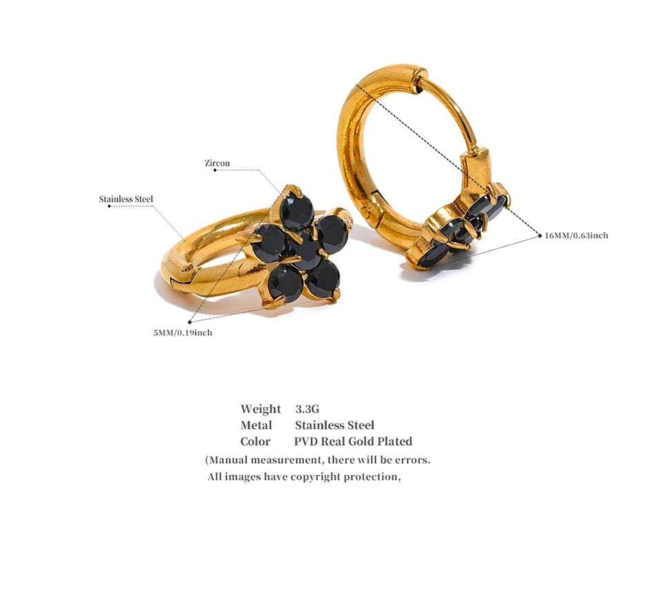 Cubic zirconia flower earrings in gold-plated stainless steel with cubic zirconia.