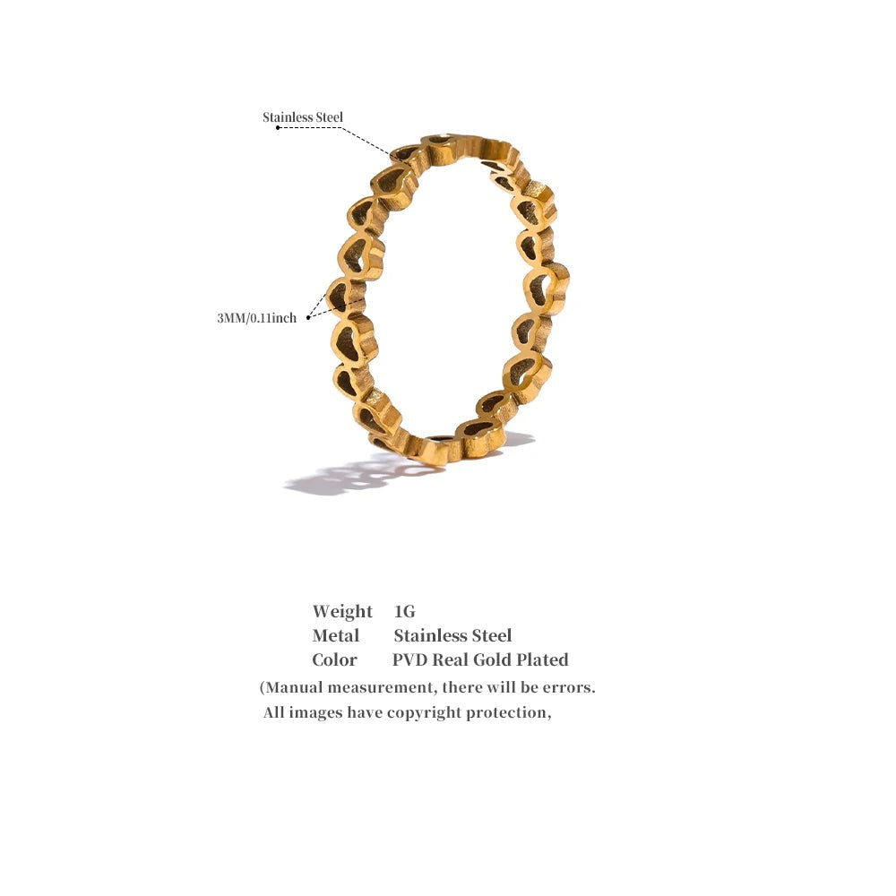 Heart minimalist ring in 18K gold-plated stainless steel.