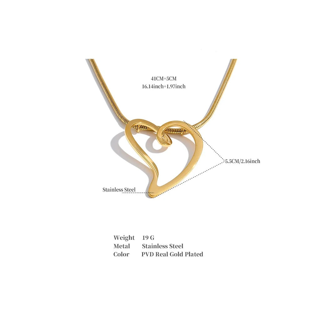 Heart necklace in gold-plated stainless steel.