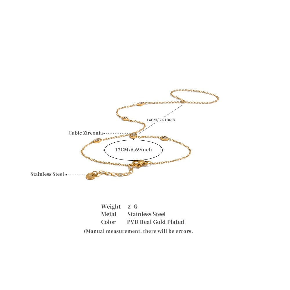 Cubic zirconia geometric chain necklace in gold-plated stainless steel with cubic zirconia.