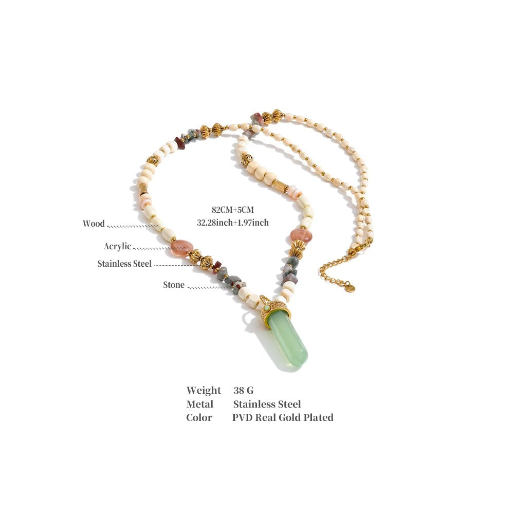 Resin acrylic natural stone necklace in gold-plated stainless steel with natural stone and resin.