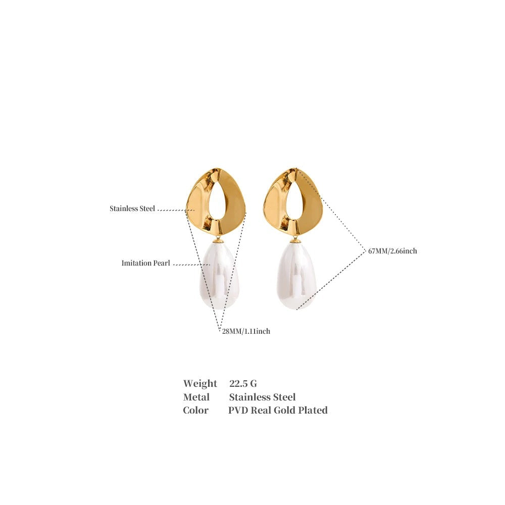 Pearl geometric earrings in gold-plated stainless steel with pearl.