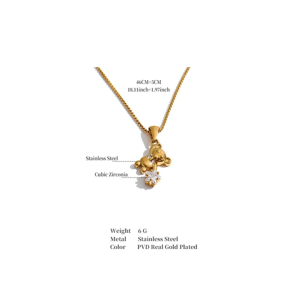 Cubic zirconia star geometric necklace in gold-plated stainless steel with cubic zirconia.