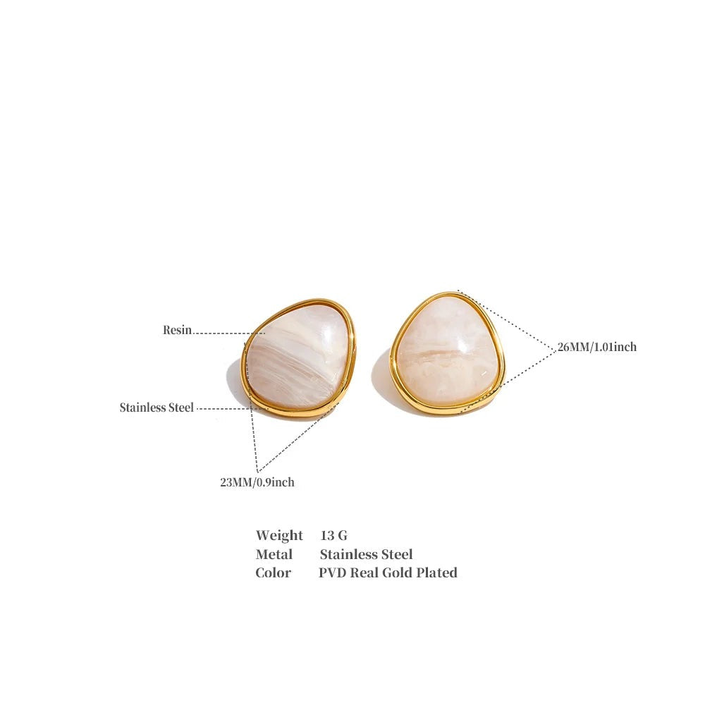 Resin acrylic multi-color earrings in gold-plated stainless steel with resin and acrylic.