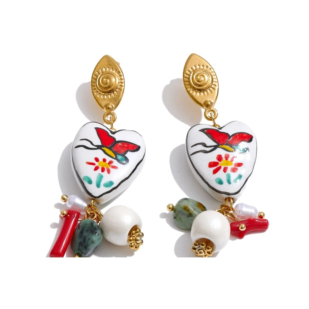 Pearl natural stone heart earrings in gold-plated stainless steel with pearl and natural stone.