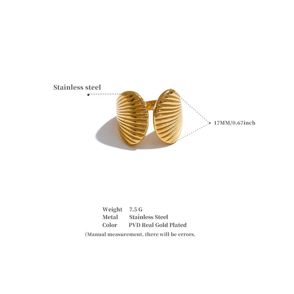 Shell geometric ring in gold-plated stainless steel with shell.