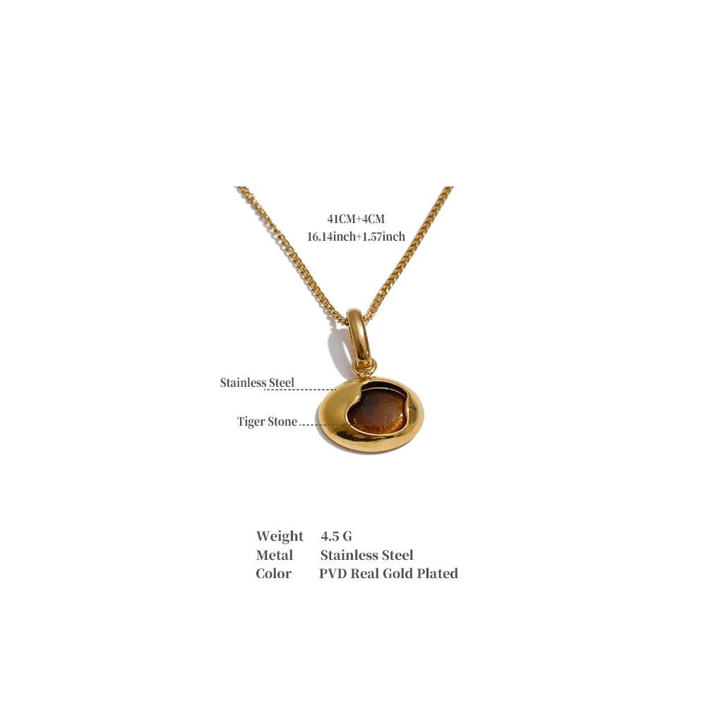 Natural stone geometric necklace in gold-plated stainless steel with natural stone.
