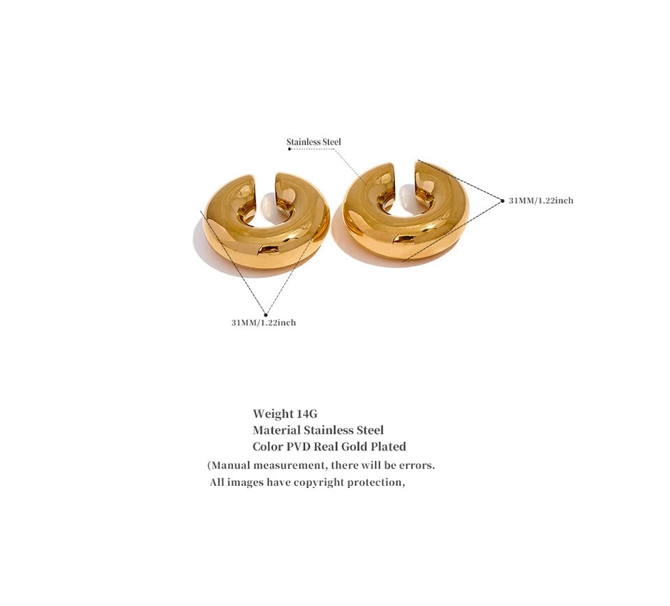 Geometric earrings in gold-plated stainless steel.