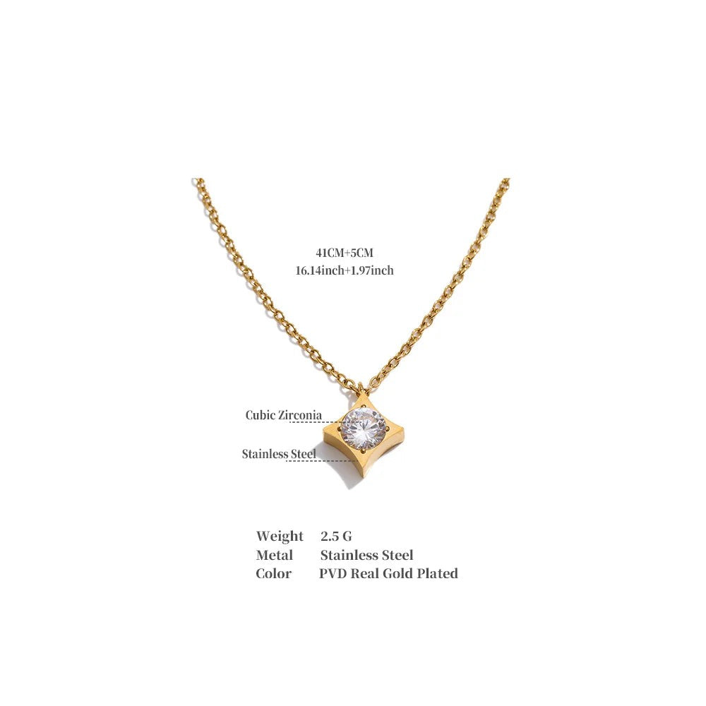 Cubic zirconia star necklace in gold-plated stainless steel with cubic zirconia.