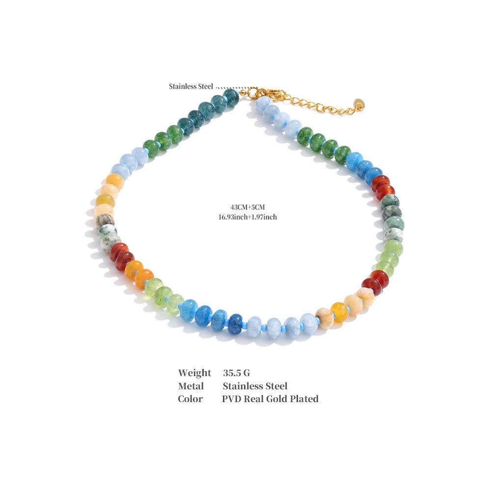 Natural stone beaded geometric necklace in gold-plated stainless steel with natural stone.