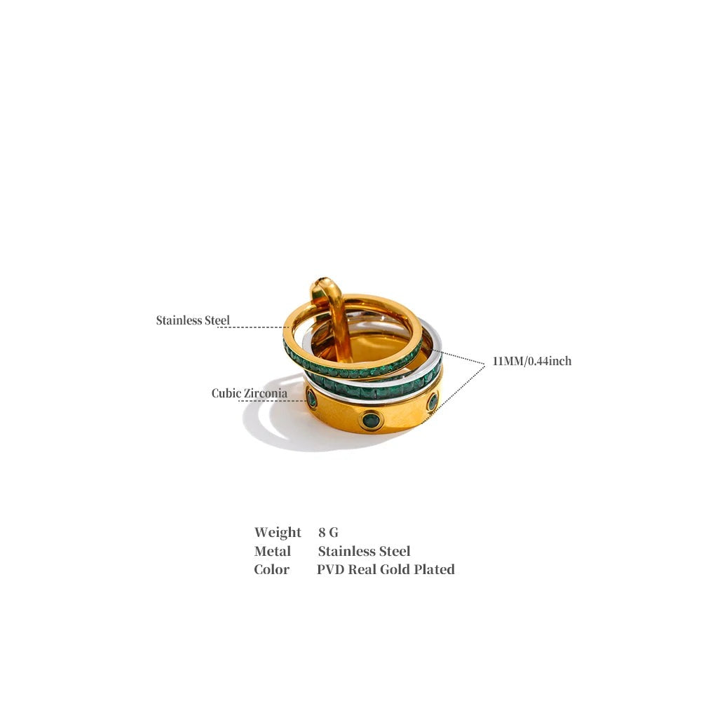 White cubic zirconia geometric ring in 18K gold-plated stainless steel with cubic zirconia.