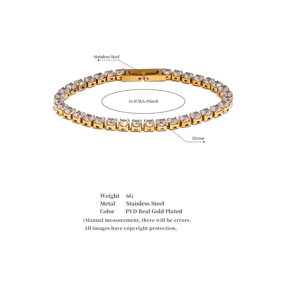 Cubic zirconia geometric chain necklace in gold-plated stainless steel with cubic zirconia.