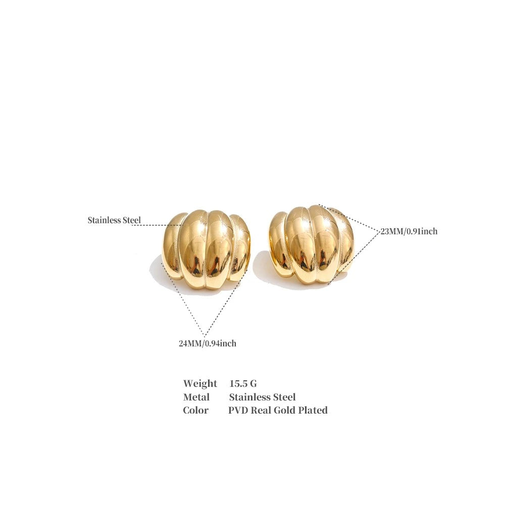 Geometric earrings in gold-plated stainless steel.