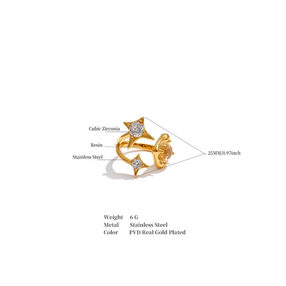 Cubic zirconia geometric ring in 18K gold-plated stainless steel with cubic zirconia.