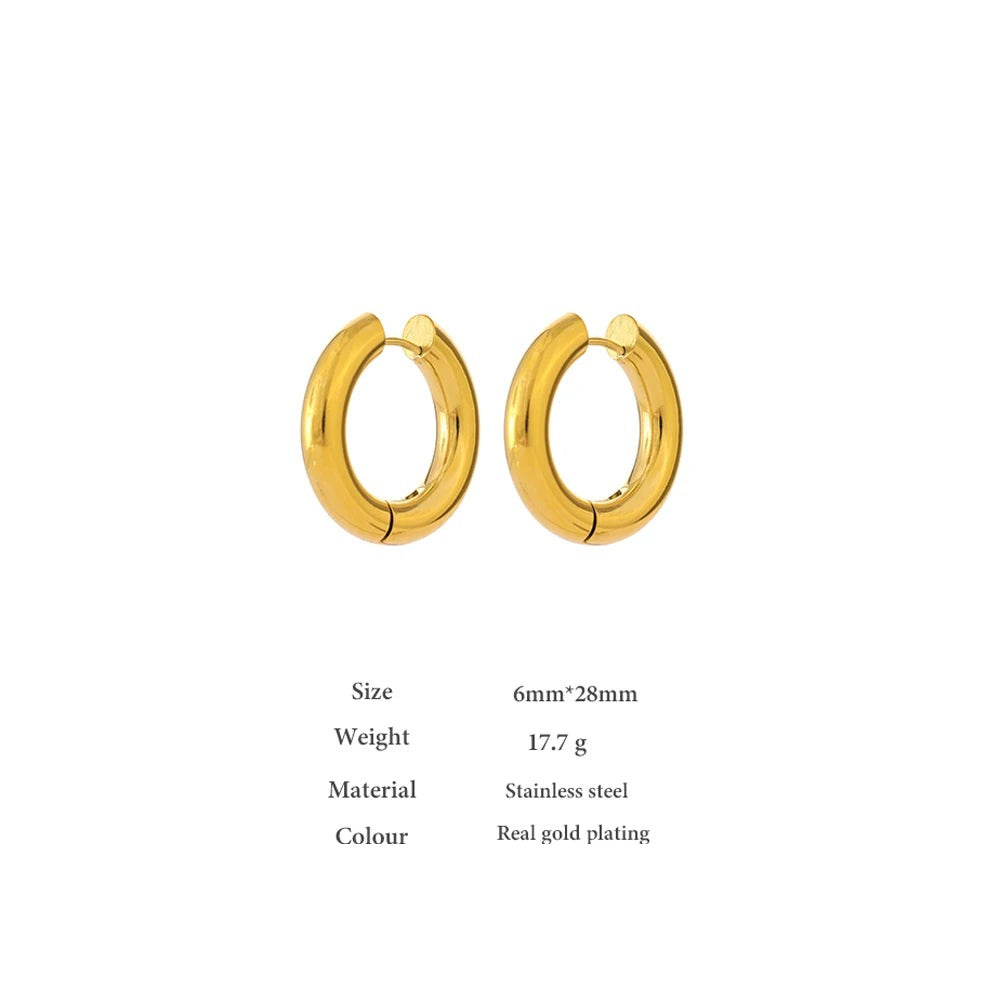 Minimalist geometric earrings in gold-plated stainless steel.