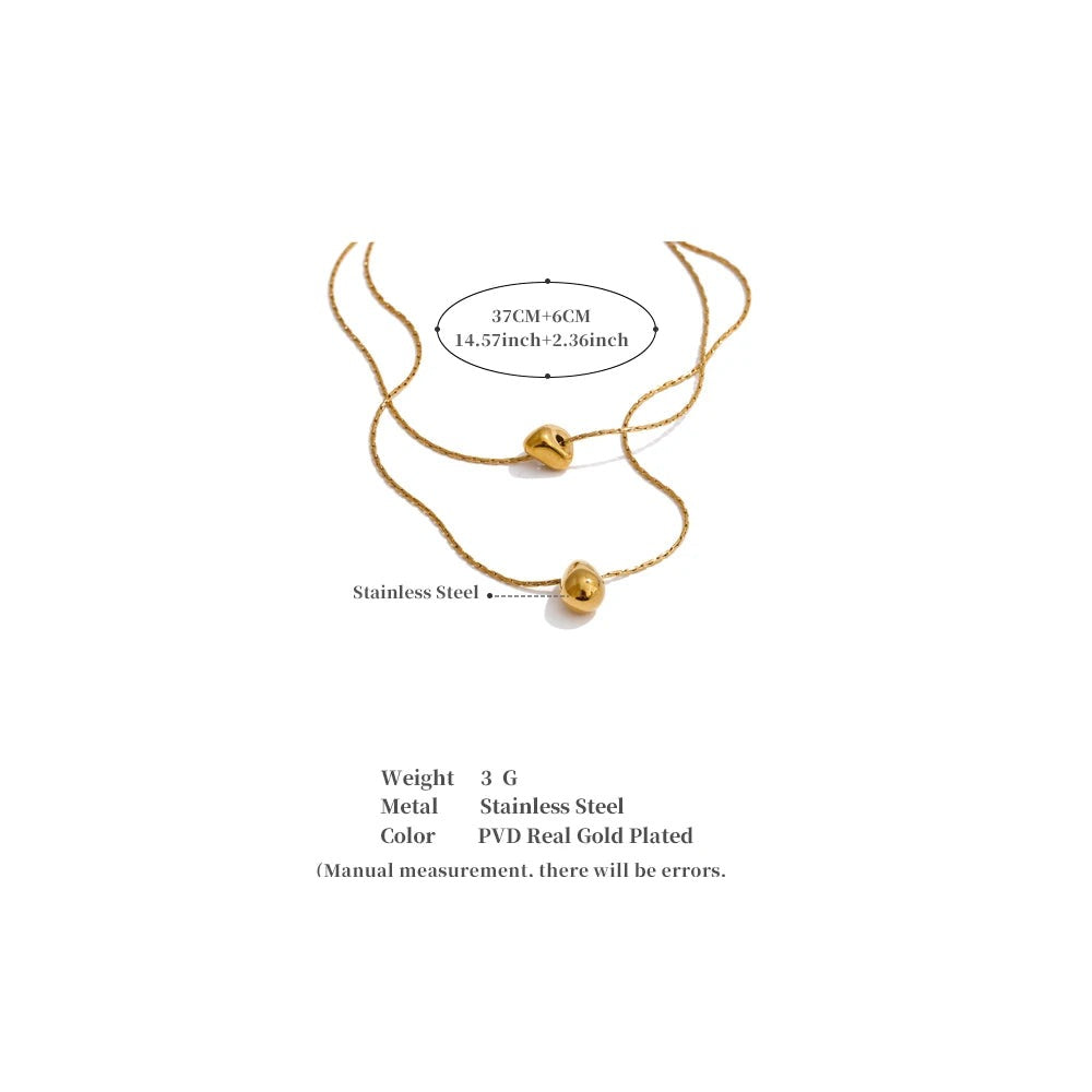 Chain layered necklace in gold-plated stainless steel.