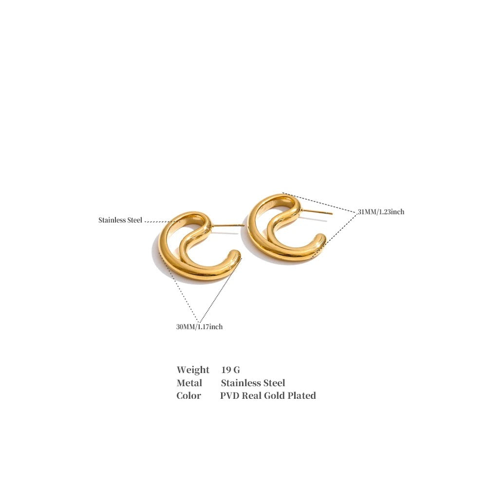 Geometric earrings in gold-plated stainless steel.