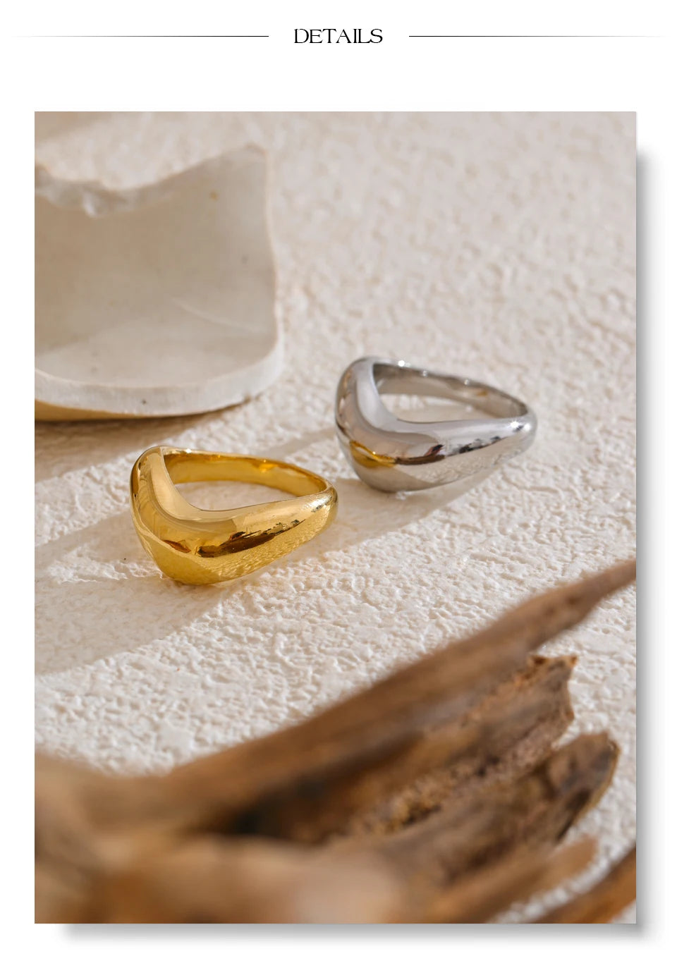 Minimalist geometric ring in 18K gold-plated stainless steel.