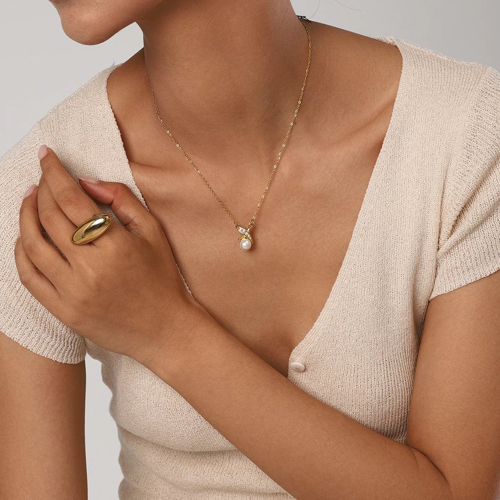 Pearl Charm Pendant Necklace — Stainless Steel · PS170